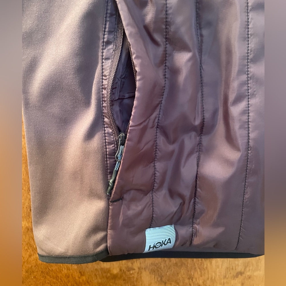 Hoka One Insulated Running Vest in “Raisin Purple” Small - Picture 6 of 6